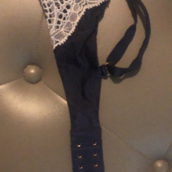 Victoria Secret bra size 36c bombshell - Picture 6 of 6